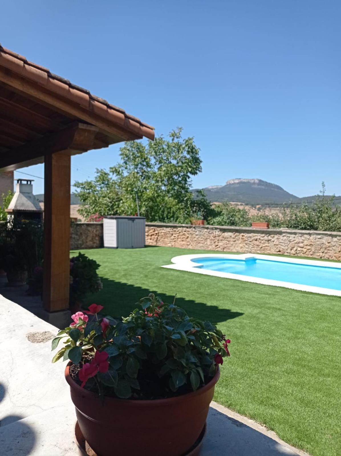 El Encinedo Villa Genevilla Exterior photo